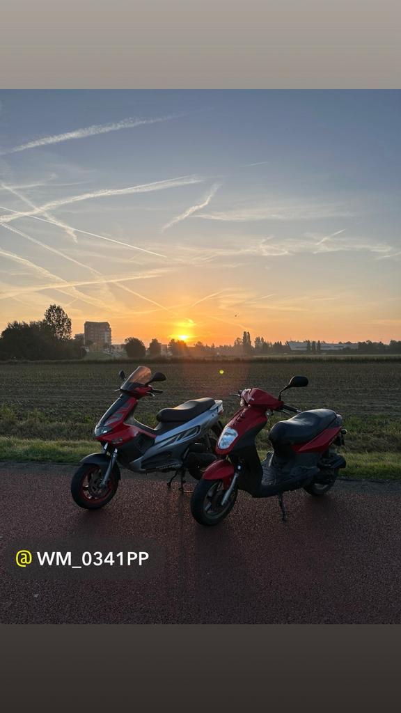 Sym orbit 2, 4t, Fietsen en Brommers, Scooters | SYM, Zo goed als nieuw, Orbit, Maximaal 45 km/u, Benzine, Ophalen