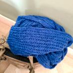 Te koop: prachtige blauwe colsjaal, Ophalen of Verzenden, Nieuw, Sjaal