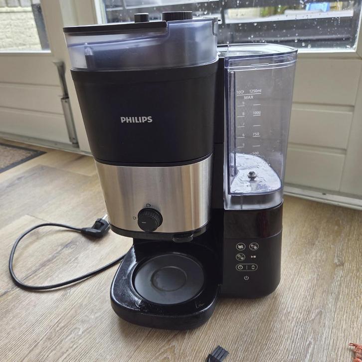 9003-202506: Philips Filter-koffiezetapparaat HD7888/01, Witgoed en Apparatuur, Koffiezetapparaten, Gebruikt, Koffiemachine, 10 kopjes of meer