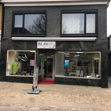 Ter overname gehele inventaris naai atellier & fournituren beschikbaar voor biedingen