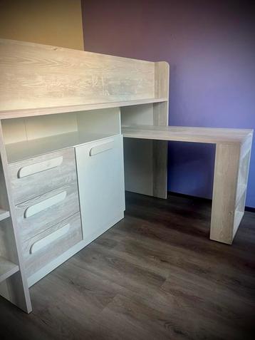 bed, hoogslaper beschikbaar voor biedingen