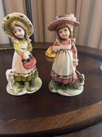 porselein porcelain beeldje, Antiek en Kunst, Antiek | Porselein, Ophalen of Verzenden