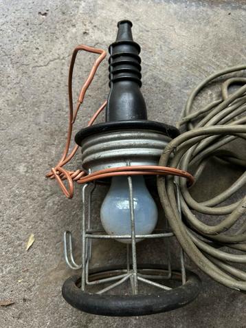 TEAB - Looplamp beschikbaar voor biedingen