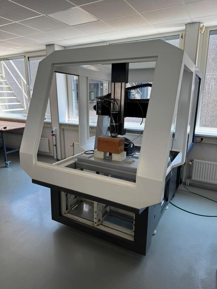 CNC freesmachine 3-assig, basis retrofit, met 40k spindel, Zakelijke goederen, Machines en Bouw | Industrie en Techniek, Ophalen