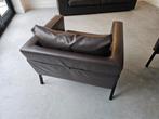 Mooie IKEA KOARP fauteuil in bruin leer, Huis en Inrichting, Fauteuils, Ophalen, 75 tot 100 cm, Zo goed als nieuw, Metaal