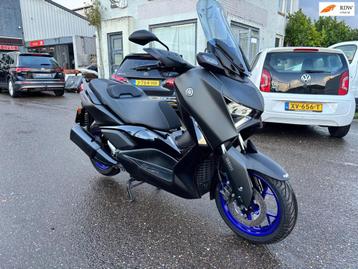 Yamaha Scooter XMAX 300 ABS uniek ! 2950 km ! origineel NL ! beschikbaar voor biedingen