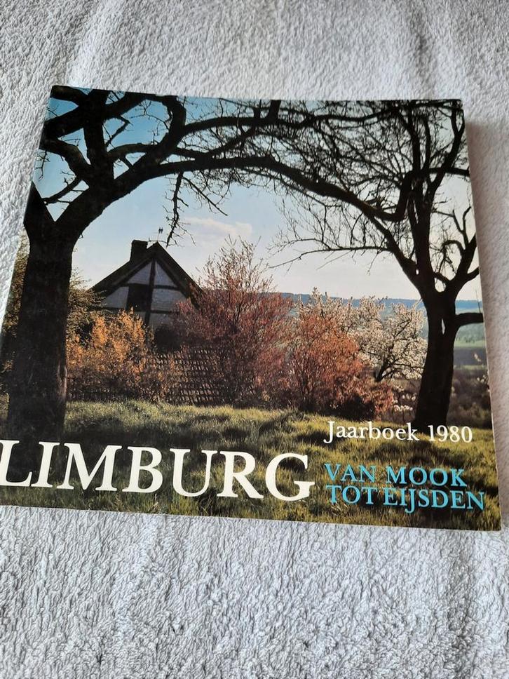 Jaarboek Limburg 1980 - Van Mook tot Eijsden, Boeken, Streekboeken en Streekromans, Ophalen of Verzenden
