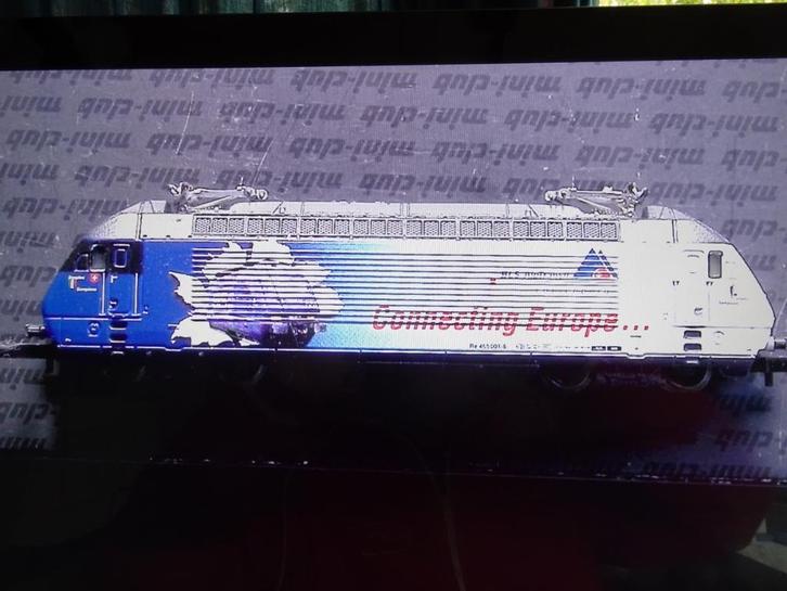 Marklin Z 88464 BLS "Connecting Europe"  met 5-polige motor, Hobby en Vrije tijd, Modeltreinen | Overige schalen, Zo goed als nieuw