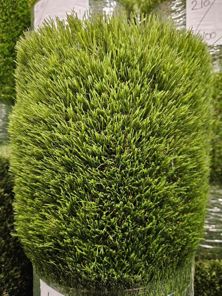 Coupon nieuw kunstgras 40mm 1.85 x 3.00 (5.5m2) voor €50,-, Tuin en Terras, Gras en Kunstgras, Nieuw, 20 m² of meer, Ophalen of Verzenden