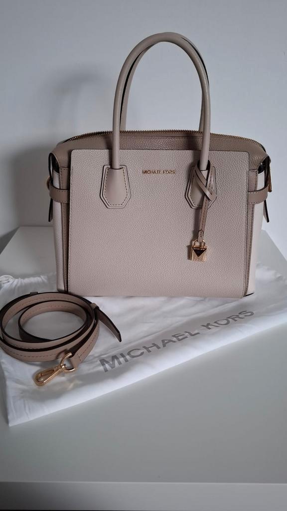 Michael kors tas Mercer medium, Sieraden, Tassen en Uiterlijk, Tassen | Damestassen, Zo goed als nieuw, Handtas, Beige, Ophalen of Verzenden