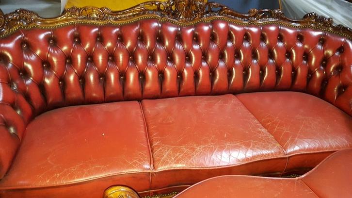CHESTERFIELD BAROK leder, Antiek en Kunst, Antiek | Meubels | Stoelen en Banken, Ophalen