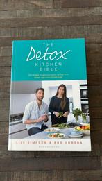 Lily Simpson •The Detox Kitchen Bible (Engelstalig), Ophalen of Verzenden, Lily Simpson, Rob Hobson, Italië, Gelezen