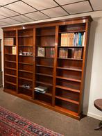 Grote Engelse boeken kast met verstelbare schappen