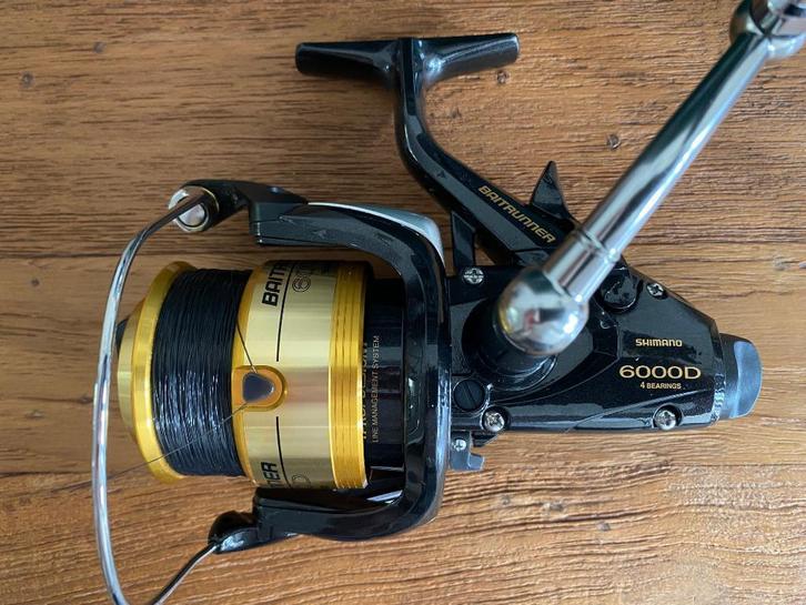 Shimano USA baitrunner 6000D-EU, Watersport en Boten, Hengelsport | Karpervissen, Zo goed als nieuw, Molen, Ophalen of Verzenden