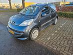 Peugeot 107 1.0 12V 5DR 2010 Grijs, Auto's, Peugeot, Voorwielaandrijving, 4 stoelen, Electronic Stability Program (ESP), 68 pk