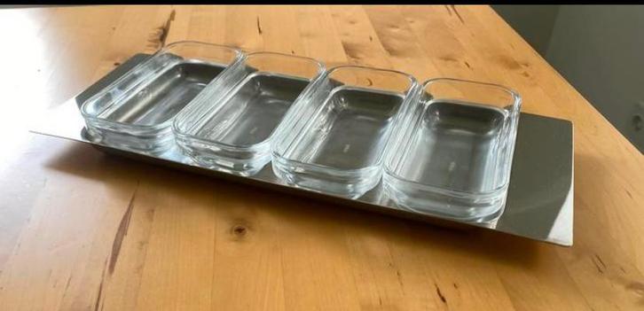 Serveerschaal Alessi met 4 glazen bakjes ZGAN, Huis en Inrichting, Keuken | Bestek, Zo goed als nieuw, Zilver, Ophalen of Verzenden