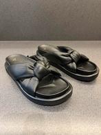 H&M black leather knot sandals slippers size 42, Ophalen of Verzenden, Zo goed als nieuw, Schoentjes