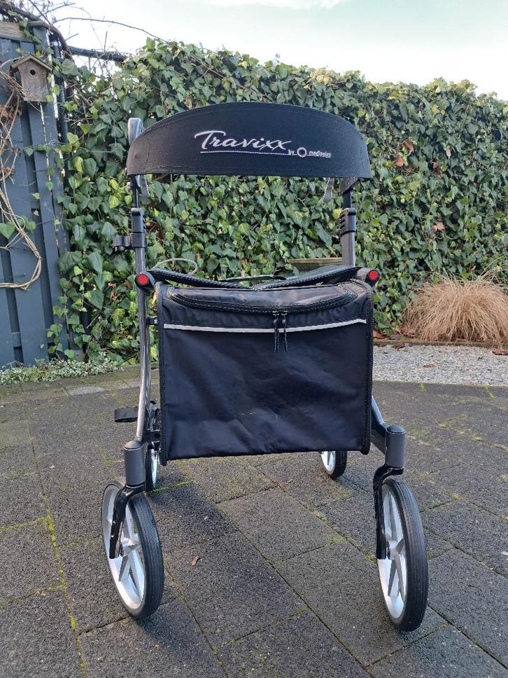 Rollator Travixx Deluxe M, Diversen, Rollators, Zo goed als nieuw, Lichtgewicht, Opvouwbaar, Ophalen of Verzenden