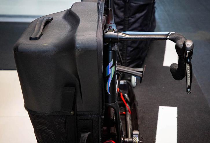 Evoc Road Bike travelbag Pro fietskoffer verhuur, Fietsen en Brommers, Fietsaccessoires | Fietstassen, Gebruikt, Ophalen