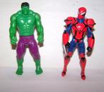 2 actiefiguren Hulk en Spiderman. Nwst., Ophalen of Verzenden, Zo goed als nieuw