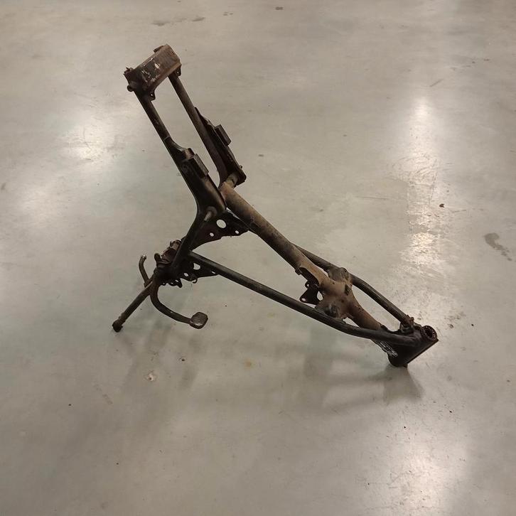 Honda mb5 frame met goed leesbaar frame nummer, Fietsen en Brommers, Brommers | Toebehoren, Zo goed als nieuw, Overige typen, Ophalen