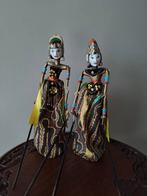 Wayang Poppen, Verzenden