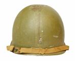 WW2 US army M-1 helm met invasiestreep, Verzamelen, Militaria | Tweede Wereldoorlog, Verzenden, Landmacht, Amerika, Helm of Baret