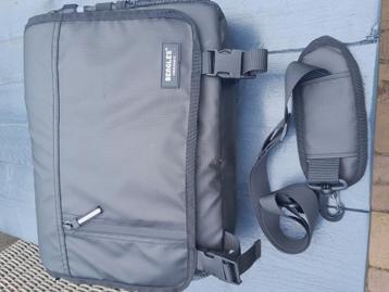 Laptop fietstas  beschikbaar voor biedingen