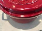 Staub Braadpan 24 cm, zo goed als nieuw!, Huis en Inrichting, Keuken | Potten en Pannen, Kookpan of Snelkookpan, Gietijzer, Ophalen of Verzenden