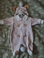 Beige baby Onesie - Boxpakje met mutsje - Maat 50-56, Ophalen of Verzenden, Zo goed als nieuw, Maat 50