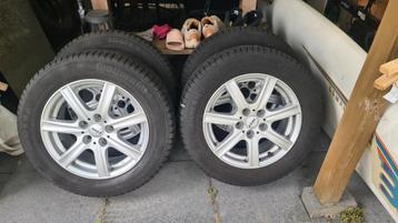 Rial lichtmetalen velgen 5 x 120 met goede winterbanden. beschikbaar voor biedingen