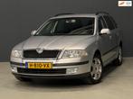 Skoda Octavia Combi 1.6 Ambiente Attractive Business AUTOMAA, 65 €/maand, Stof, Zwart, 4 cilinders