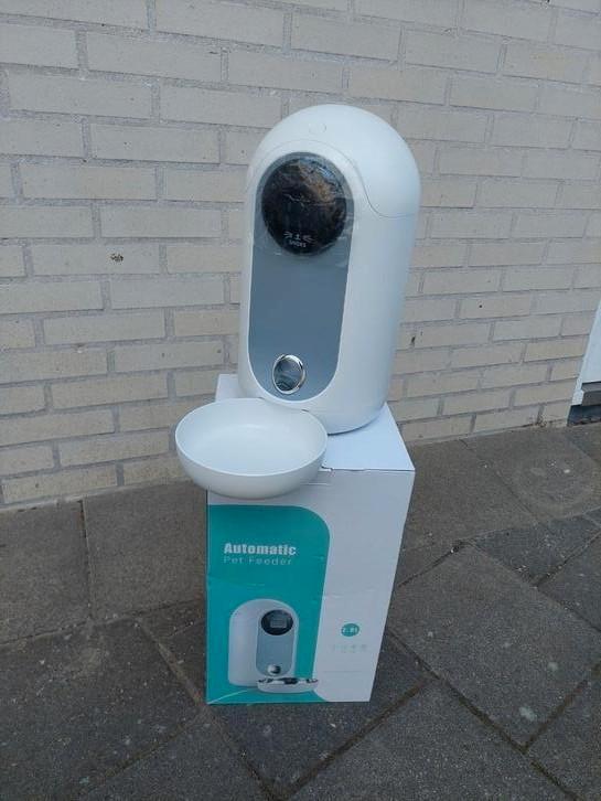 Automatische katten/honden dieren voerder, Dieren en Toebehoren, Kattenvoerbakken en Drinkbakken, Zo goed als nieuw, Automatisch