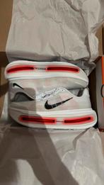 Nike Vomero Premium NIEUW Maat 43, Ophalen of Verzenden, Zo goed als nieuw, Sneakers of Gympen