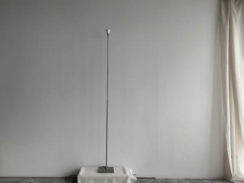 Vloerlamp, Huis en Inrichting, Lampen | Vloerlampen, Zo goed als nieuw, 150 tot 200 cm, Metaal, Ophalen