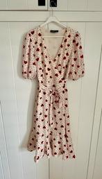 Jurk omslag hartjes voodoo vixen, Kleding | Dames, Ophalen of Verzenden, Zo goed als nieuw, Maat 38/40 (M), Onder de knie