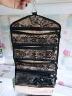 Make-up tasje panterprint, Gehele gezicht, Zwart, Ophalen of Verzenden, Zo goed als nieuw