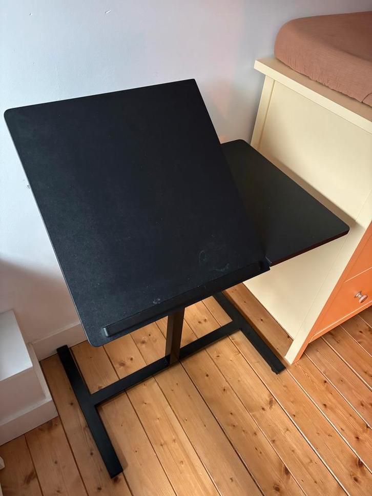 Klein Bureau / Laptoptafel - Verstelbaar, Computers en Software, Laptoptafels, Gebruikt, In hoogte verstelbaar, Ophalen