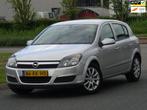 Opel Astra 1.6 Enjoy AUTOMAAT NAP/AIRCO/CRUISE *EXPORT*, Auto's, 15 km/l, Gebruikt, 4 cilinders, 1165 kg