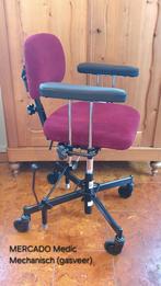 2x TRIPPELSTOEL gasveer trippel werk stoel zorgstoel, Diversen, Verpleegmiddelen, Ophalen, Gebruikt