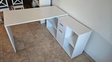 Leen bakker white L-shape desk 