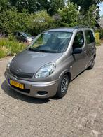 Toyota Yaris Verso 1.5 16V Vvti Linea SOL 2003 Grijs, Voorwielaandrijving, 4 cilinders, Yaris Verso, Origineel Nederlands