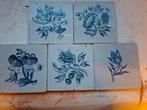 5 Friese tegels met grote bloemen., Ophalen of Verzenden