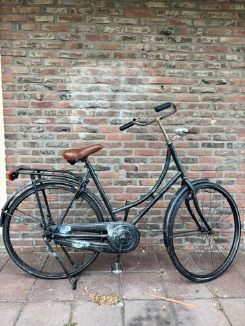 Gepimpte oma fiets! beschikbaar voor biedingen