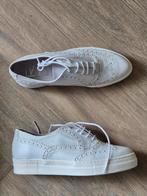 Witte veterschoenen Roberto D' Angelo, Kleding | Dames, Schoenen, Ophalen of Verzenden, Nieuw, Wit, Sneakers of Gympen