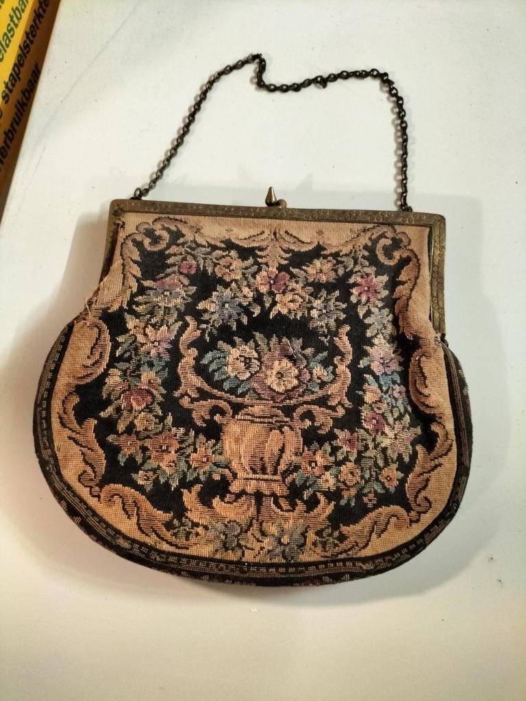 Geborduurde Handtas, Sieraden, Tassen en Uiterlijk, Tassen | Damestassen, Ophalen of Verzenden, Gebruikt, Zwart, Handtas