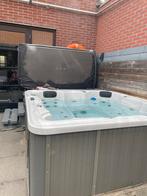 Jacuzzi zo goed als nieuw!, Ophalen of Verzenden, Zo goed als nieuw, Afdekzeil, Vast