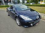 Peugeot 307 CC 2.0-16V zeer mooie auto, Auto's, Peugeot, Voorwielaandrijving, 4 cilinders, Cabriolet, Open dak