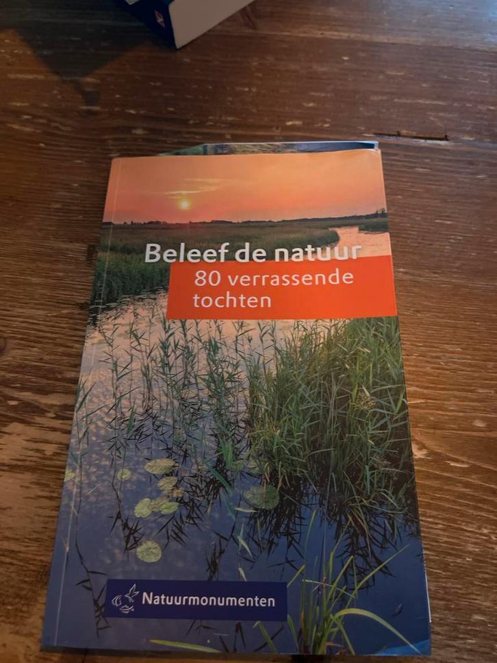 Beleef de natuur - Natuurmonumenten, Boeken, Natuur, Zo goed als nieuw, Wandel- of Recreatiegebieden, Ophalen of Verzenden