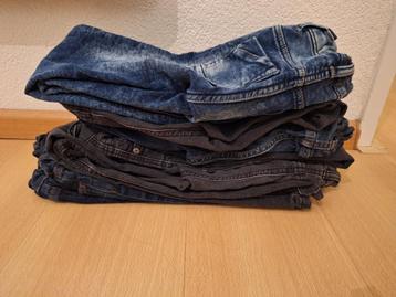 Pakket van 6 skinny jeans in maat 134 en 140 €15,- beschikbaar voor biedingen